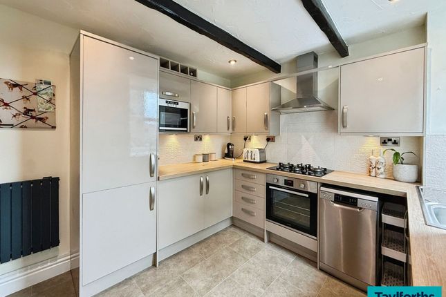 141 Gisburn Road, Barnoldswick photo 3