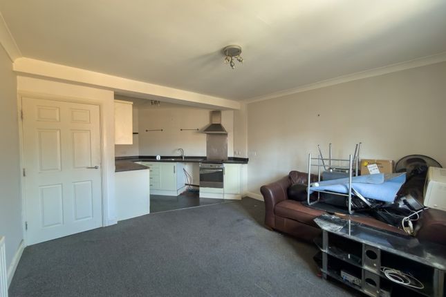 13 Howard House, Clarks Yard photo 2