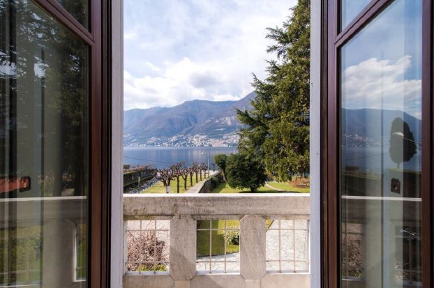 Villa for sale in Via Alle Rive, 22020 Faggeto Lario Co, Italy