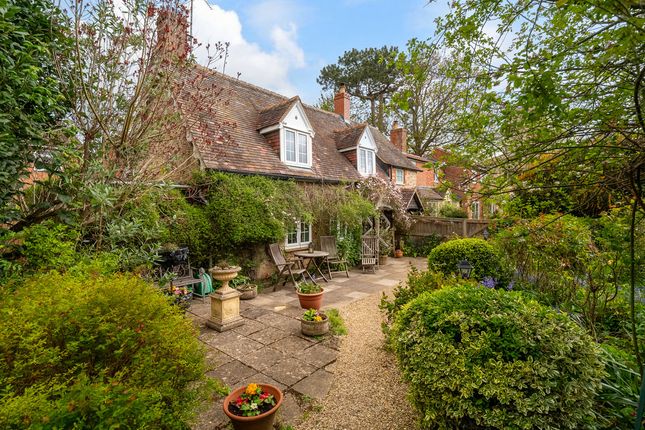 Cottage for sale in Manor Lane Shrivenham, Oxfordshire