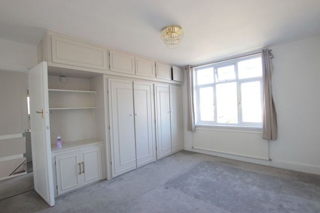 113 Upney Lane, Barking photo 5