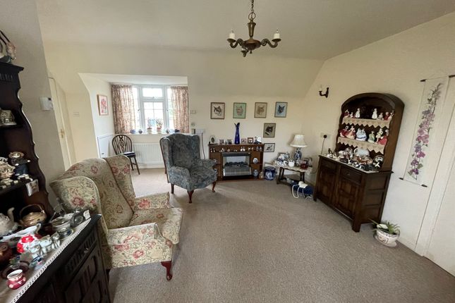 Flat for sale in The Parade, Monmouth