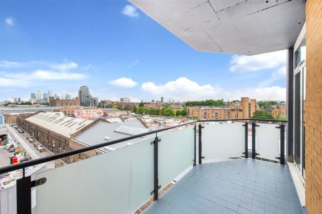 2 Artichoke Hill, London photo 3