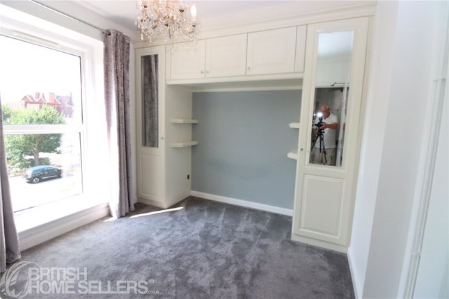 Flat 31, Sanderling, 3, Owls Road, Dorset photo 4