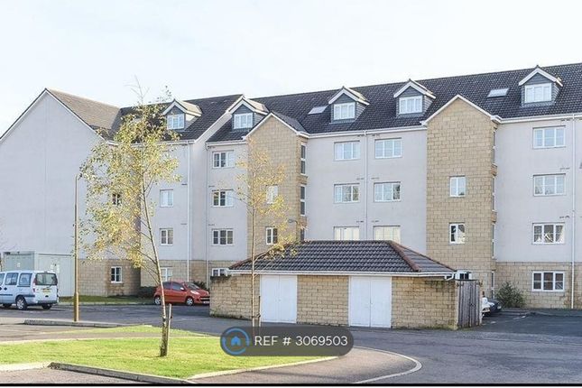 2-bed flat on Queens Crescent, Livingston, £1,095/mo