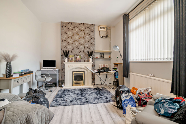 8, Penmaen Road, Pontllanfraith photo 2