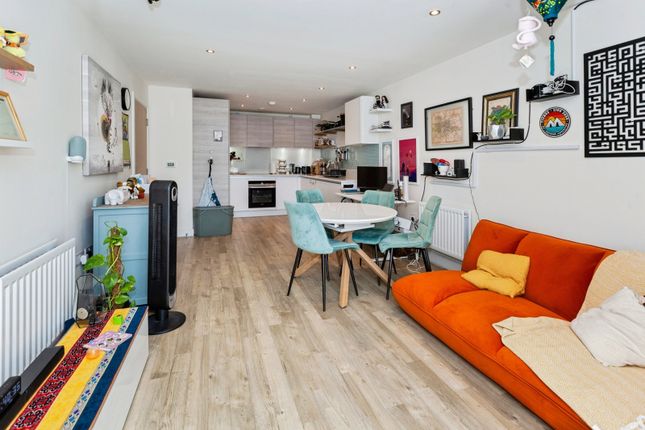 Apartment 5 Dove House, 3, Wallingford Way, Berkshire photo 2