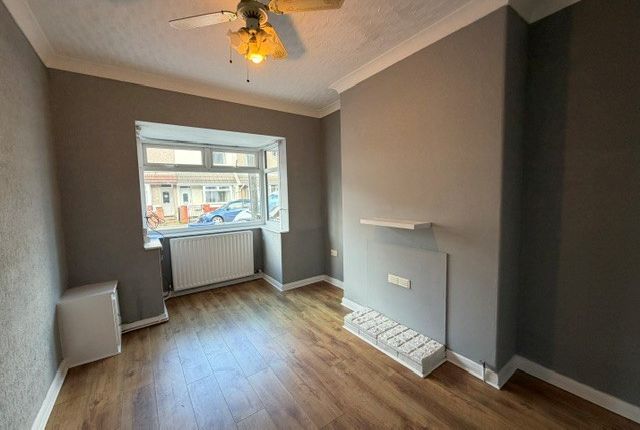 45, Lovett Street, Cleethorpes photo 2