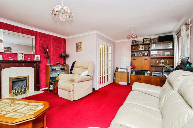 132, Willingdon Park Drive, Eastbourne photo 4