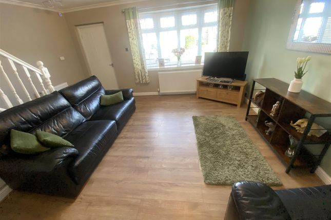 5, Chipchase Court, Whitley Bay photo 2
