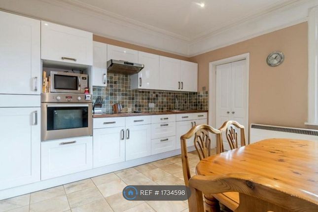 Hatch End, Pinner photo 4