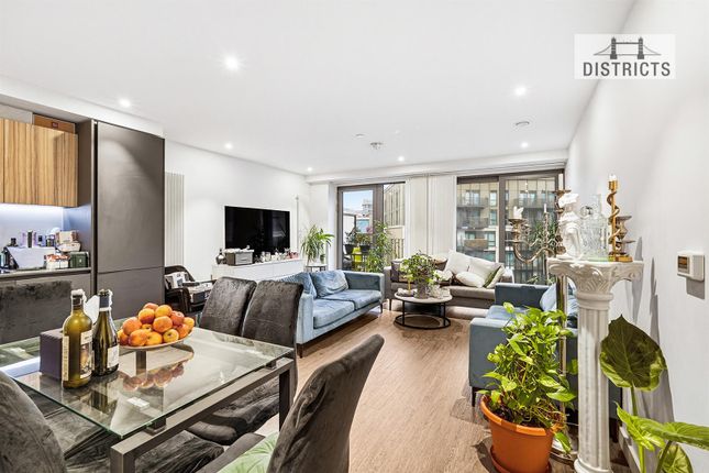 3-bed flat on Flat 4021, 12 Western Gateway, London, £535,000