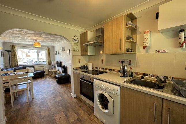 Flat 7, Penhale, St. Pirans Road, Perranporth photo 4