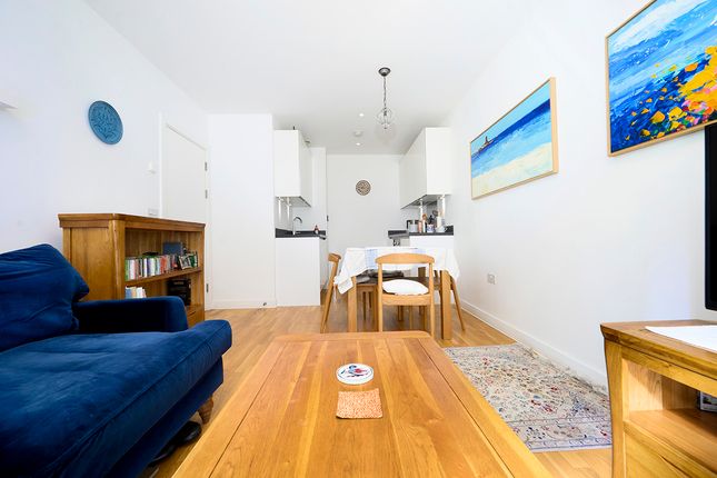 Thumbnail Flat for sale in Flat 1, 59-61 Oak Grove, London