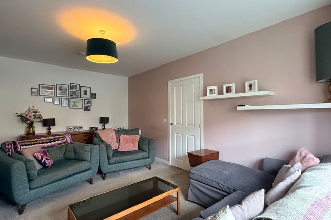 38 Wildcat Drive, Glasgow photo 4