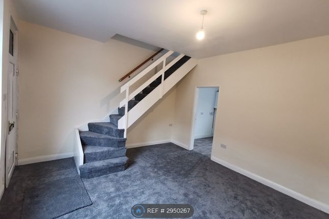 Frances St, Hurstead, Rochdale photo 2