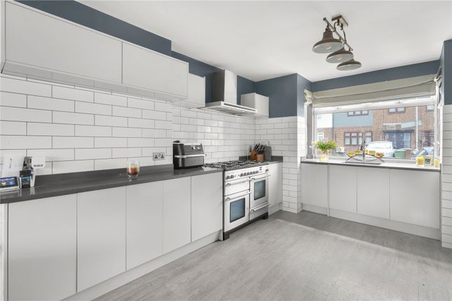 192, Westward Road, London photo 3