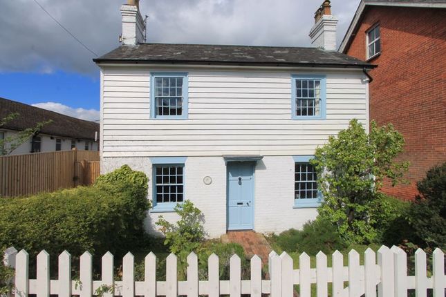 Thumbnail Cottage for sale in Durgates, Wadhurst
