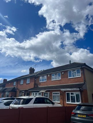 Thumbnail Terraced house to rent in Colvin Gardens, Ilford