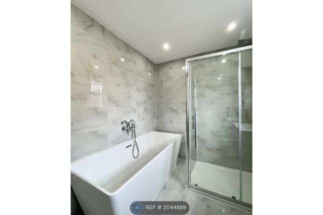 End terrace house to rent in Palmerston Road, London