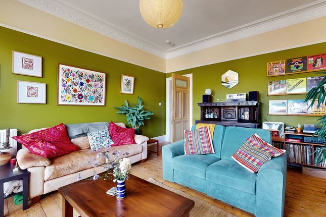 2/1, 50, Dixon Avenue, Glasgow photo 3