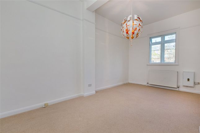 Thumbnail Flat to rent in Woodstock Grove, London