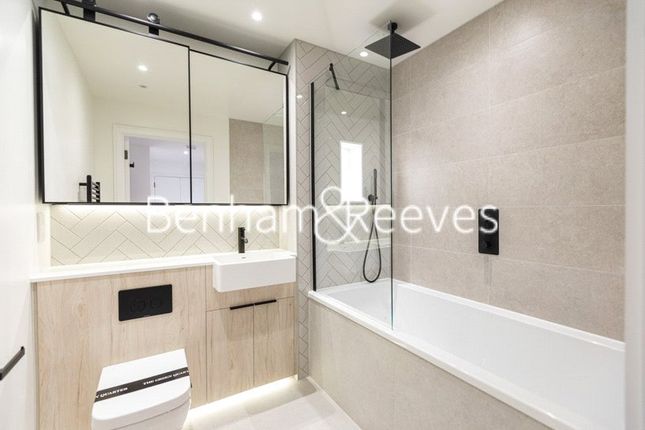 Cedrus Avenue, Southall photo 4