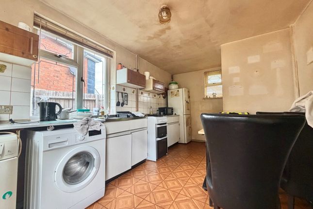 4, Kossuth Road, Bilston photo 4