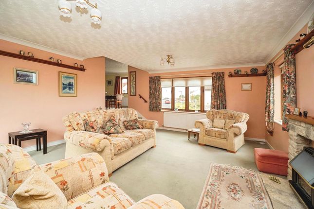 11, Redcliff View, Dorset photo 2