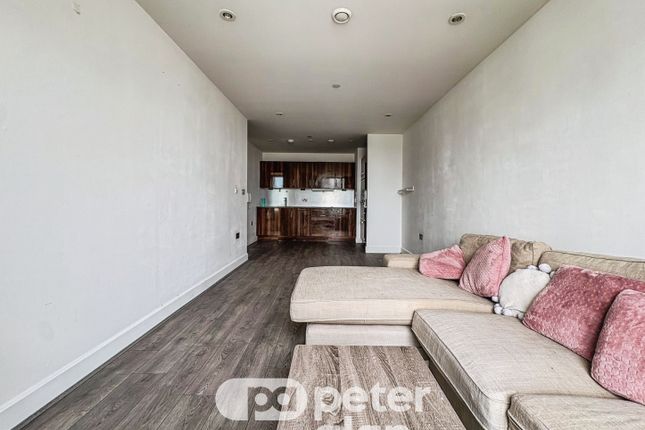 42, Cardiff photo 4