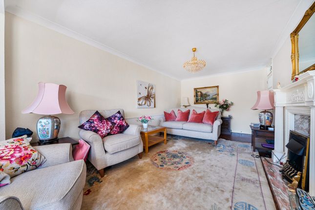 77, Magnolia Drive, Westerham photo 2