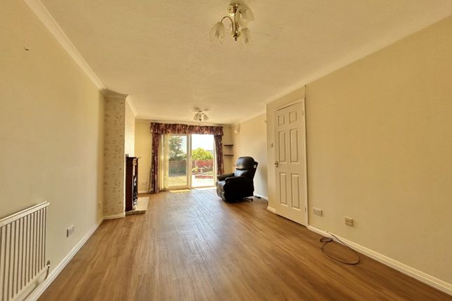 38, Redwood Road, Yeovil photo 3
