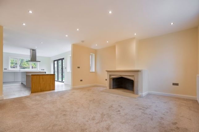 2a Rosewood, Wing Road, Oakham photo 3