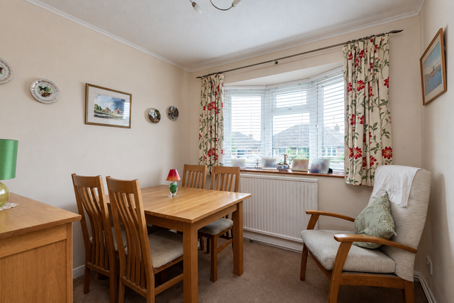 70, Bramley Crescent, Maidstone photo 3