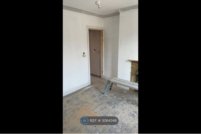 Curzon Road, Chatham photo 3