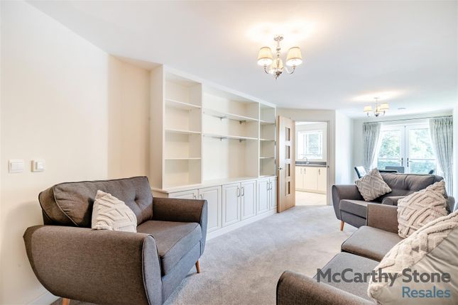 33 Thorneycroft, Wood Road, Wolverhampton photo 2