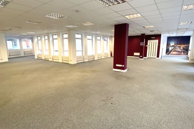 Office to let in Union Street, Torquay