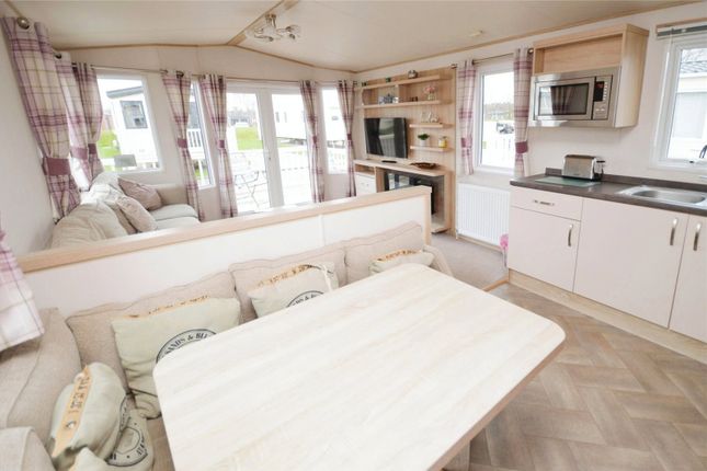 Mobile/park home for sale in Sleaford Road, Tattershall, Lincoln, Lincolnshire
