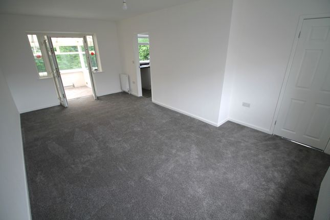 122, Brinkburn Crescent, Houghton-le-Spring photo 3