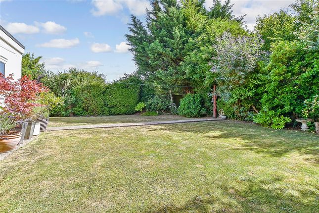 Mitcham Road, Dymchurch photo 2