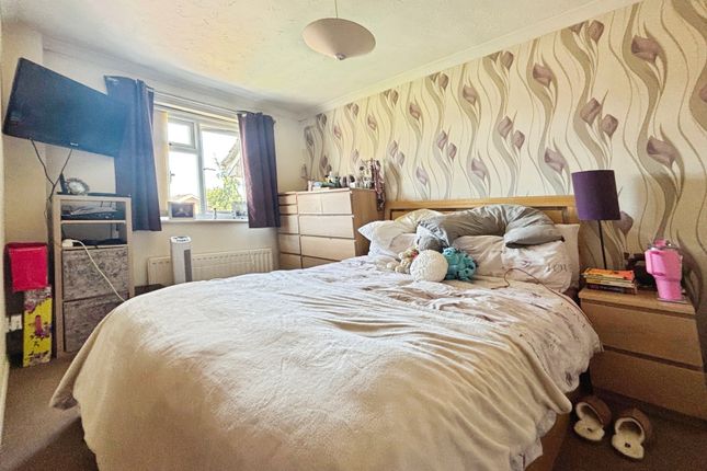 32, Prince William Drive, Reading photo 3