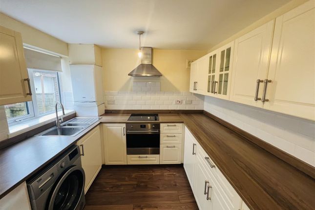 29, Sanderling Road, Stockport photo 4