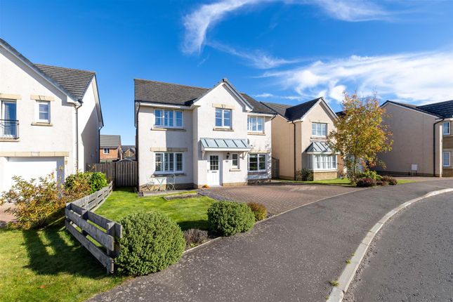 29 Benton Road, Auchterarder-3.Jpg