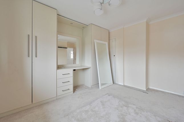 Newhouse Crescent, Watford, WD25, Watford photo 4