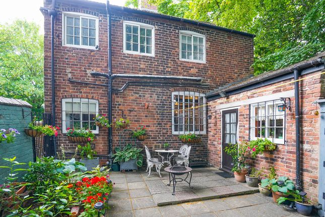 Thumbnail Cottage for sale in Newbold Road, Chesterfield