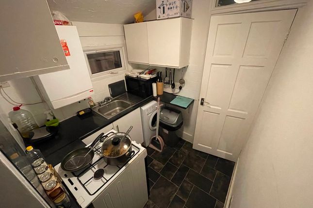 Flat to rent in Odessa Road, London