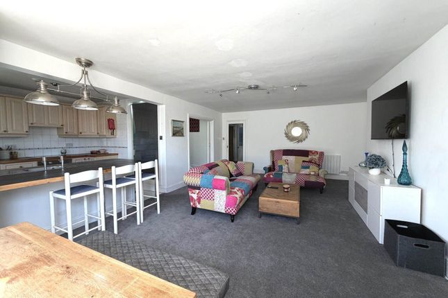 Flat 1, The Beacon, Exmouth photo 4