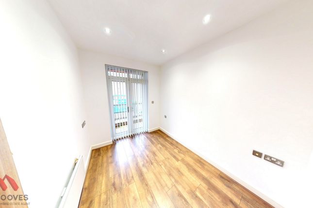 Flat for sale in Mossley Hill Drive, Liverpool