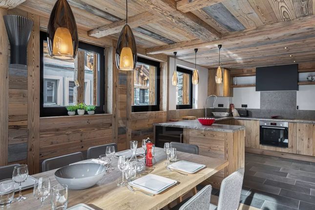Chalet for sale in Val-D'isère, 73150, France