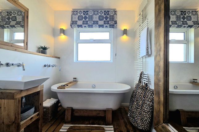 39 Bryn Llidiard, Bridgend photo 3